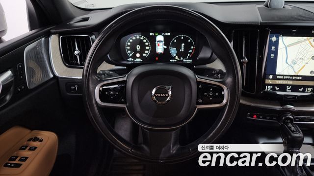 Volvo XC60 (II) D4 Inscription 2018 — фото 13