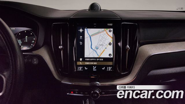 Volvo XC60 (II) D4 Inscription 2018 — фото 14