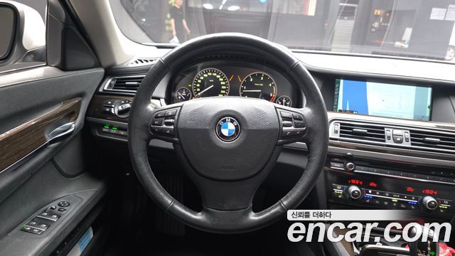 BMW 7 Series (F01) 730Ld 2011 — фото 18