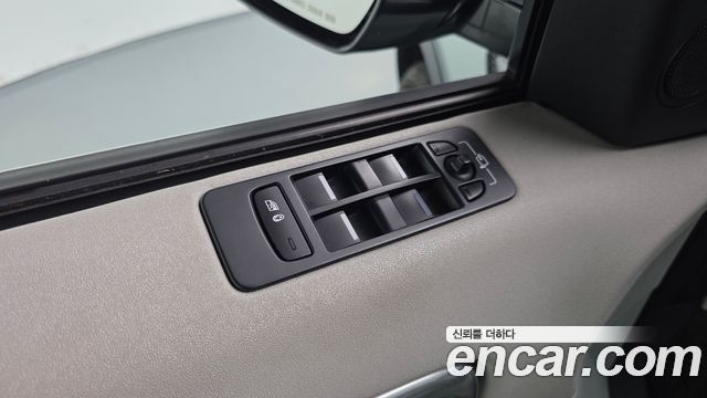 Land Rover Discovery Sport 2.0 TD4 SE (150PS) 2018 — фото 19