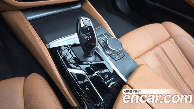 BMW 5 Series (G30) 520i M Sport 2023 — фото 9