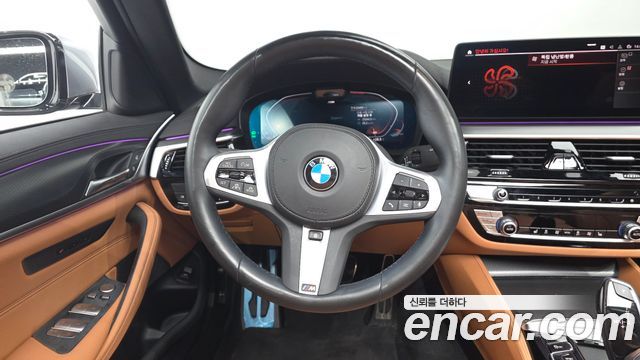 BMW 5 Series (G30) 520i M Sport 2023 — фото 12