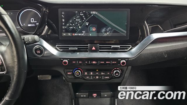 Kia Niro Plus Earth 2023 — фото 12