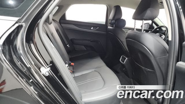 Kia K5 (III) 2.0 Prestige 2024 — фото 15