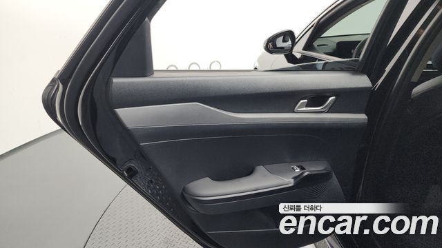 Kia K5 (III) 2.0 Prestige 2024 — фото 31
