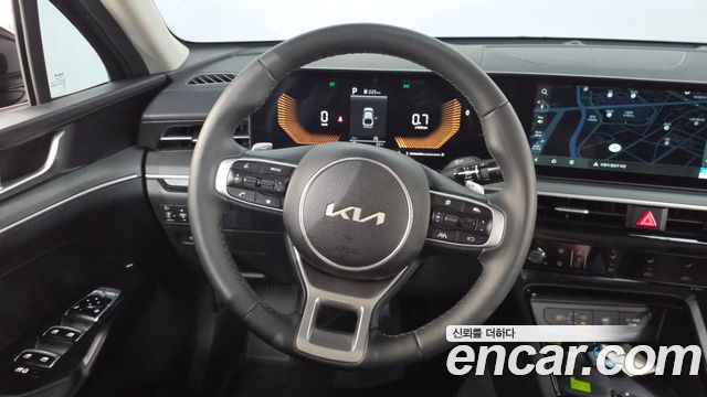 Kia K5 (III) 2.0 Prestige 2025 — фото 17