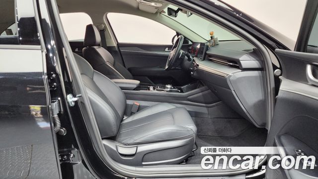Kia K5 (III) 2.0 Prestige 2025 — фото 32