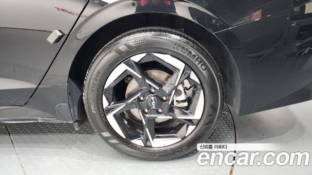 Kia K5 (III) 2.0 Prestige 2025 — фото 24