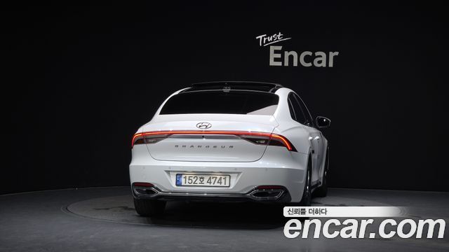 Hyundai Grandeur (IG) 2.5 Le Blanc 2023 — фото 4