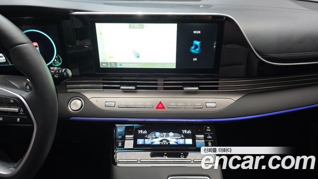 Hyundai Grandeur (IG) 2.5 Le Blanc 2023 — фото 19