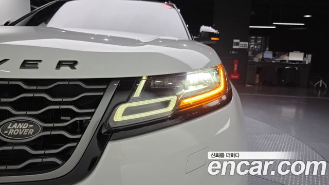 Land Rover Range Rover Velar 3.0 D300 R-Dynamic HSE 2019 — фото 22