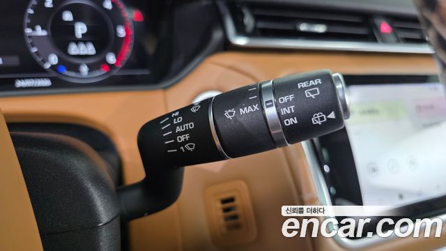 Land Rover Range Rover Velar 3.0 D300 R-Dynamic HSE 2019 — фото 28
