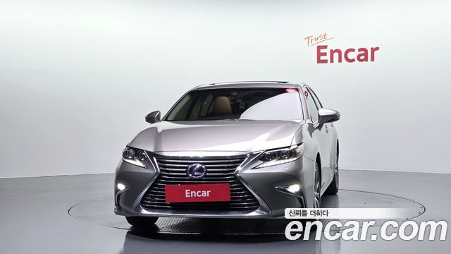 Lexus ES300h Supreme+ XV60 2018 — фото 3