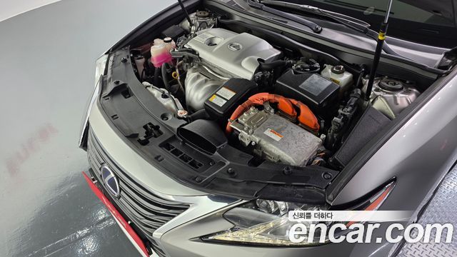 Lexus ES300h Supreme+ XV60 2018 — фото 6