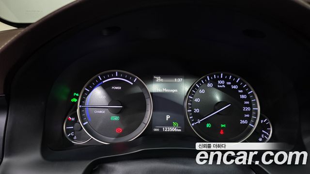 Lexus ES300h Supreme+ XV60 2018 — фото 8