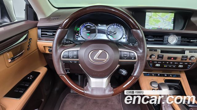 Lexus ES300h Supreme+ XV60 2018 — фото 13