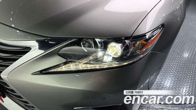 Lexus ES300h Supreme+ XV60 2018 — фото 22
