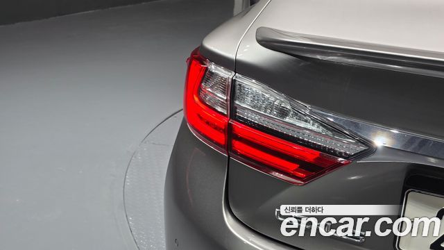Lexus ES300h Supreme+ XV60 2018 — фото 23