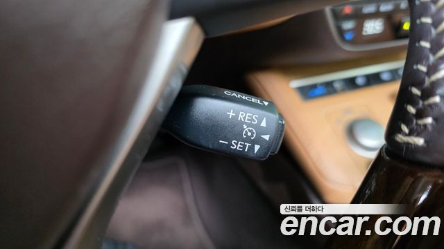 Lexus ES300h Supreme+ XV60 2018 — фото 29