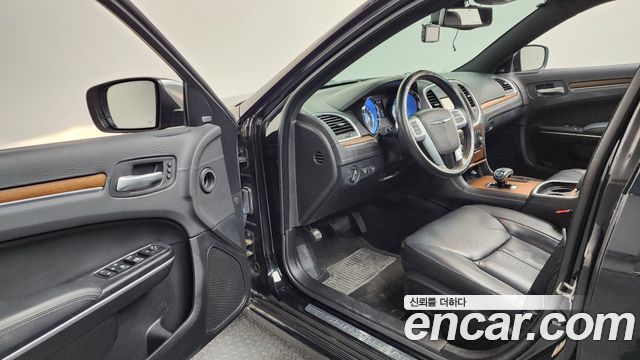 Chrysler 300C 3.6 AWD 2014 — фото 10