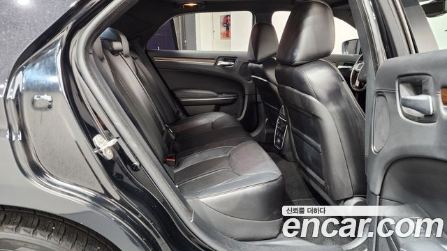 Chrysler 300C 3.6 AWD 2014 — фото 12