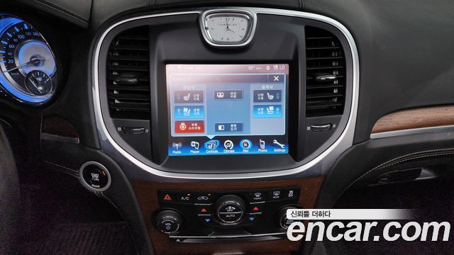 Chrysler 300C 3.6 AWD 2014 — фото 14