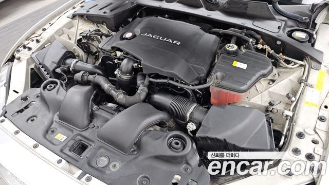 Jaguar XJ 3.0D Premium Luxury LWB X351 2018 — фото 6