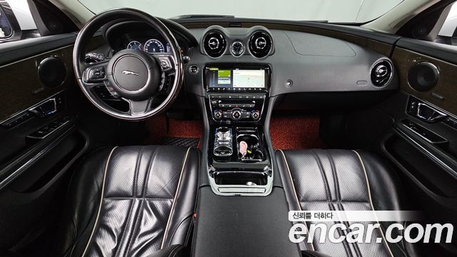 Jaguar XJ 3.0D Premium Luxury LWB X351 2018 — фото 7