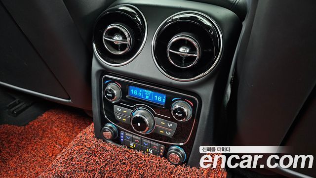 Jaguar XJ 3.0D Premium Luxury LWB X351 2018 — фото 19