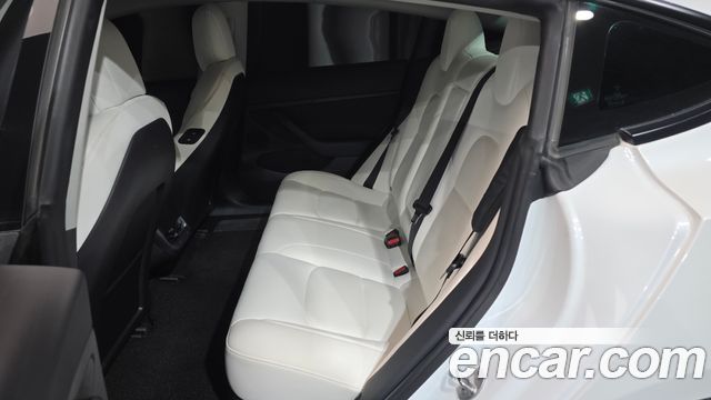 Tesla Model 3 Long Range AWD 2022 — фото 11