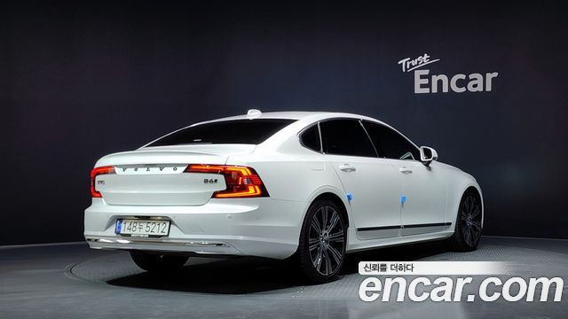 Volvo S90 B6 AWD Ultimate Bright 2024 — фото 2