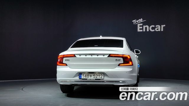 Volvo S90 B6 AWD Ultimate Bright 2024 — фото 4