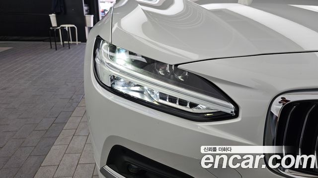 Volvo S90 B6 AWD Ultimate Bright 2024 — фото 22