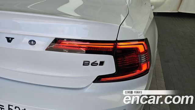 Volvo S90 B6 AWD Ultimate Bright 2024 — фото 23