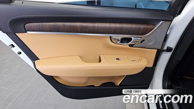 Volvo S90 B6 AWD Ultimate Bright 2024 — фото 25