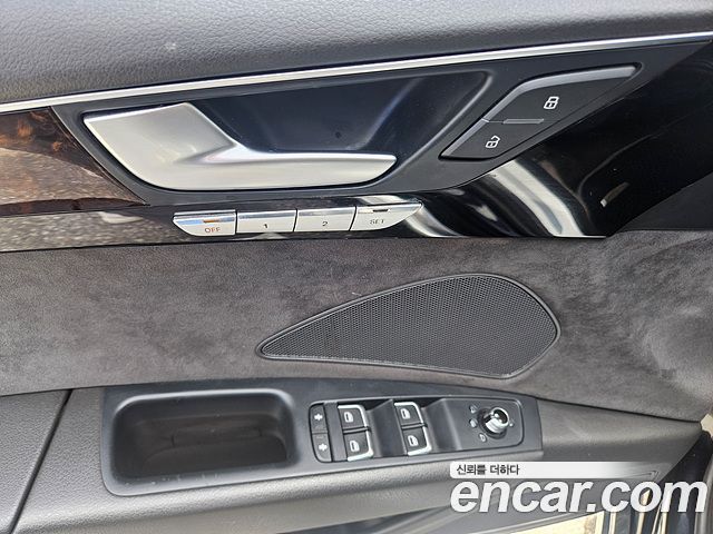 Audi A8 50 TDI Quattro LWB D4 2015 — фото 18