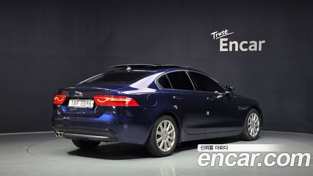 Jaguar XE 20d Prestige 2016 — фото 2