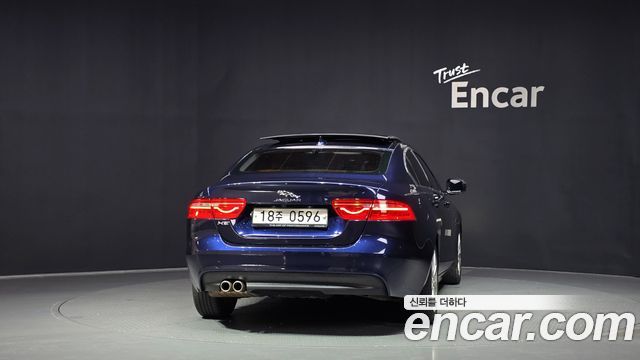 Jaguar XE 20d Prestige 2016 — фото 4