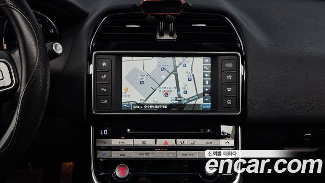 Jaguar XE 20d Prestige 2016 — фото 14