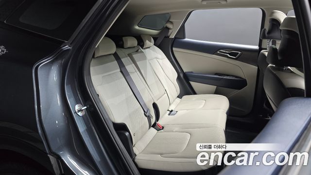 Kia Sportage (V) LPG 2.0 2WD Signature Gravity 2023 — фото 11