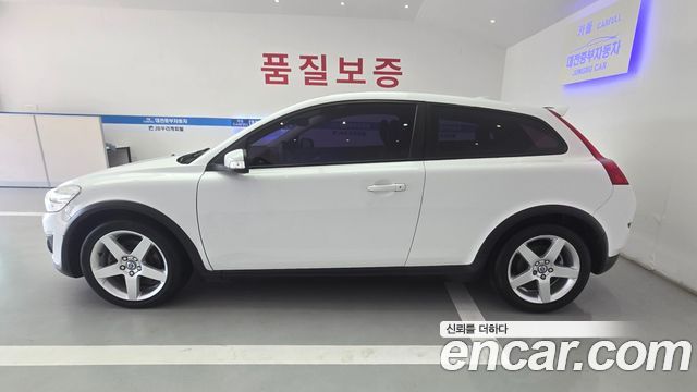 Volvo C30 D4 1st 2012 — фото 2