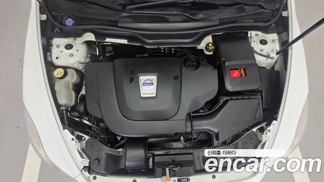 Volvo C30 D4 1st 2012 — фото 10