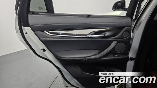 BMW X6 (F16) xDrive 30d 2018 — фото 25