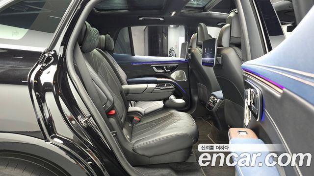 Mercedes-Benz EQS SUV (X296) EQS580 4MATIC 2023 — фото 12