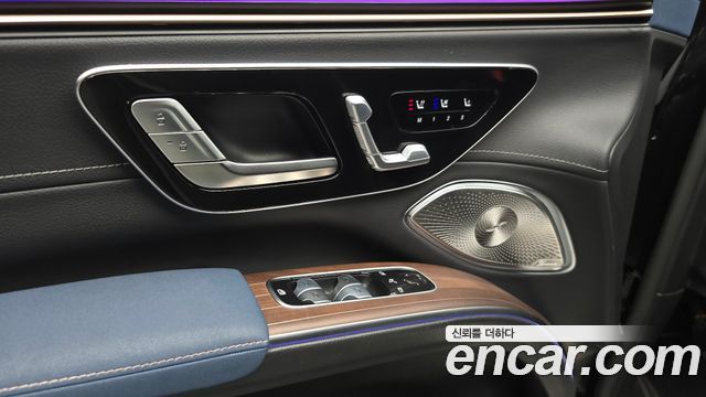 Mercedes-Benz EQS SUV (X296) EQS580 4MATIC 2023 — фото 28