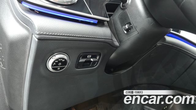Mercedes-Benz EQS SUV (X296) EQS580 4MATIC 2023 — фото 29