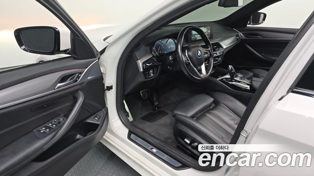 BMW 5 Series (G30) 520d M Sport package 2017 — фото 10