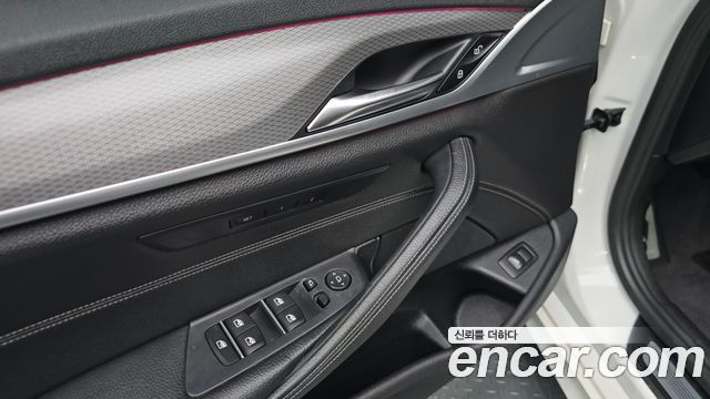 BMW 5 Series (G30) 520d M Sport package 2017 — фото 15