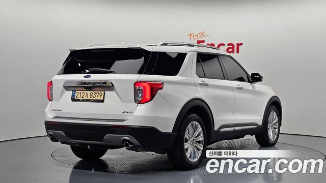 Ford Explorer (VI) 2.3 LimIted 4WD 2022 — фото 2