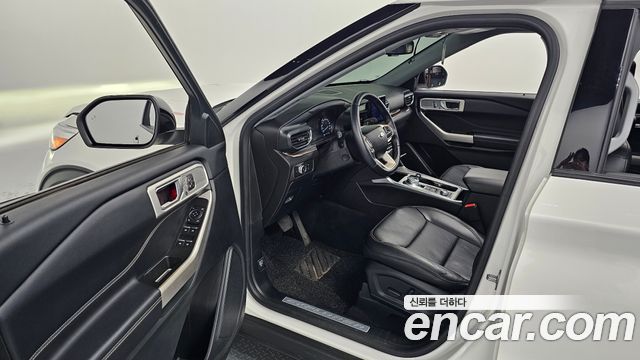 Ford Explorer (VI) 2.3 LimIted 4WD 2022 — фото 10